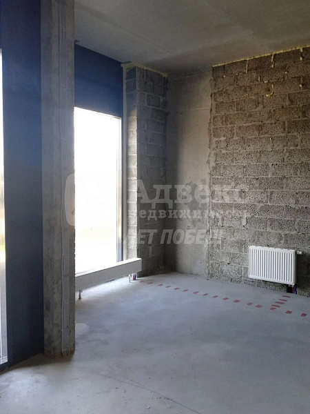 Ищете идеальное место для офиса в центре города? Предлагаем вашему вниманию аренду офиса площадью 54.80 кв.м. на 1 этаже 17-этажного дома. Это идеальное пространство для вашего бизнеса!

Офис имеет одну комнату, что позволит вам организовать удобное рабоч