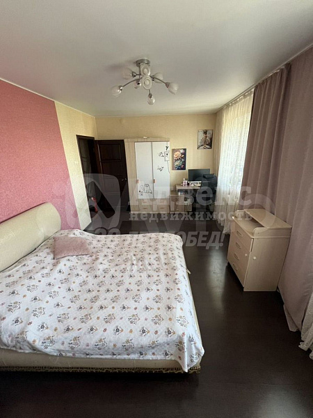 2-к квартира, 77 кв.м.