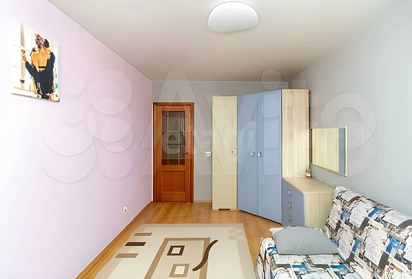 Квартира 3-комн., 725 м²