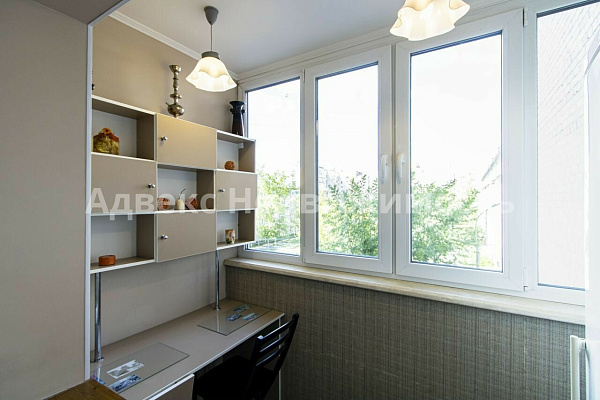 Квартира 3-комн., 85 м²