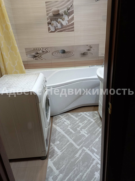 Квартира 3-комн., 98.6 м²