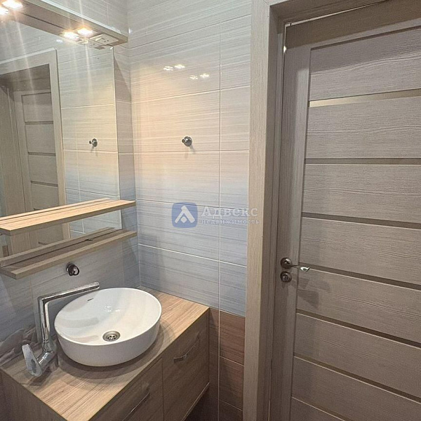 Квартира 2-комн., 60 м²