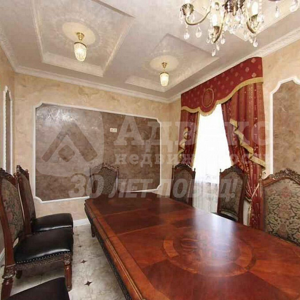 Дом, 260 кв.м.