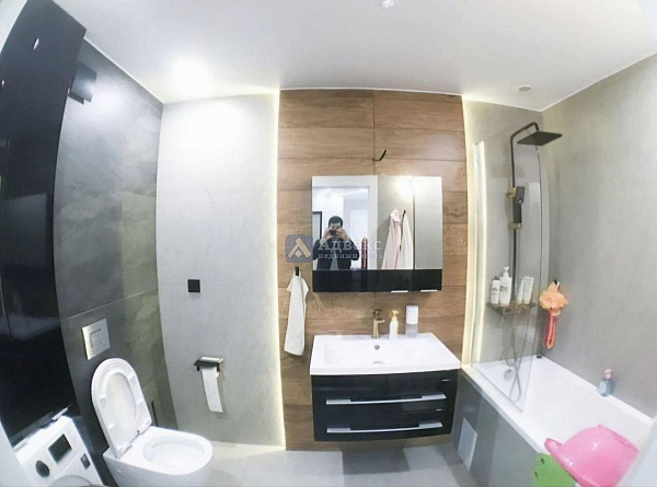 Квартира 3-комн., 80 м²