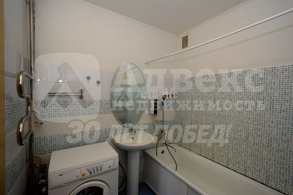 Квартира 3-комн., 101.3 м²