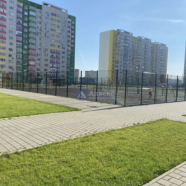 Квартира 3-комн., 92 м²