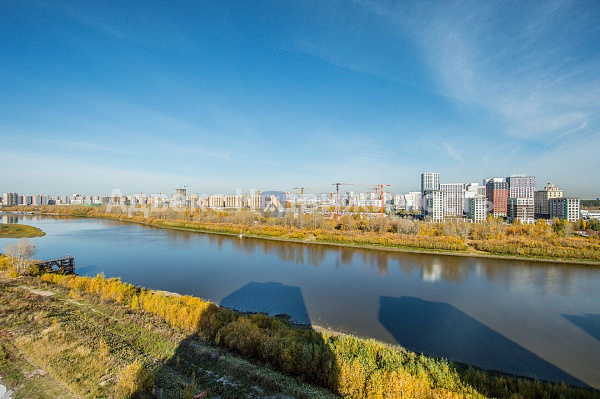 Квартира 3-комн., 131.2 м²