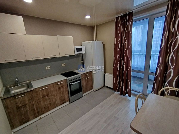 Квартира 1-комн., 37 м²