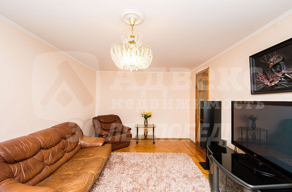 Квартира 3-комн., 87 м²