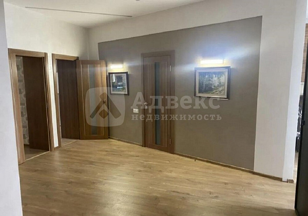 Квартира 5-комн., 198.8 м²