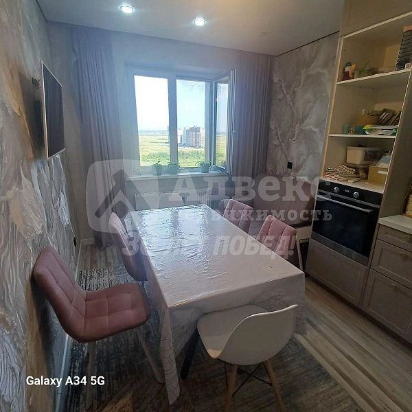 Квартира 3-комн., 63.8 м²