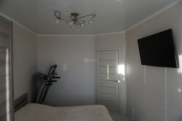 Квартира 3-комн., 80 м²