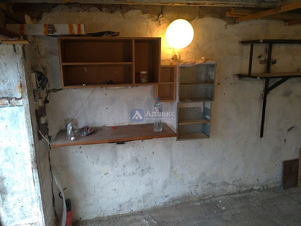 Гараж 17.9 кв.м.