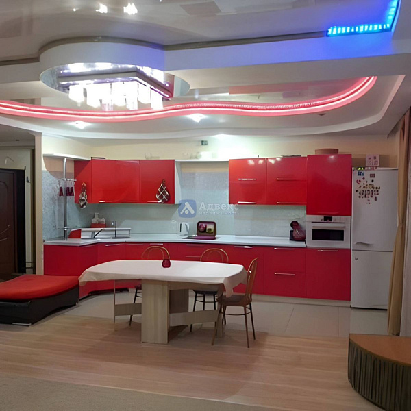 Квартира 3-комн., 120 м²