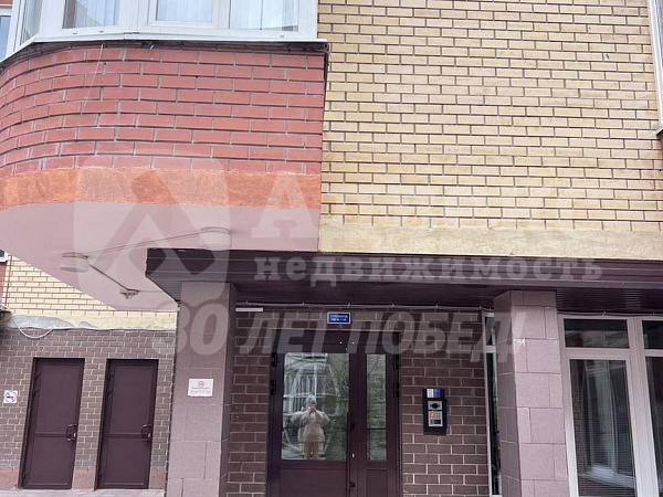 Квартира 2-комн., 92.7 м²