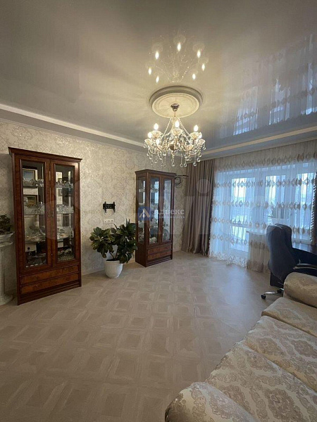 Квартира 2-комн., 76 м²