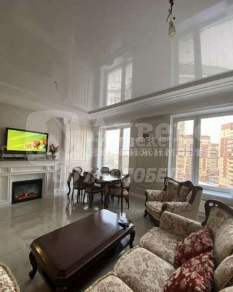 Квартира 3-комн., 93.7 м²