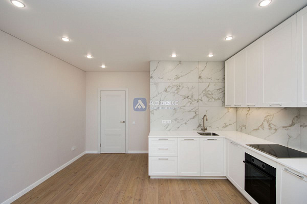 Квартира 2-комн., 76.3 м² Квартира 2-комн., 76.3 м²