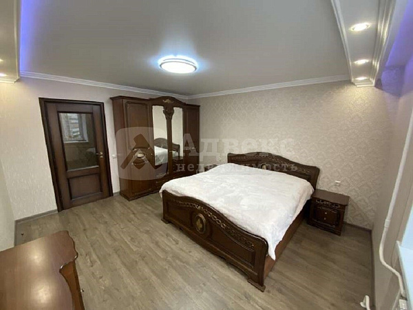 Квартира 3-комн., 108.9 м²