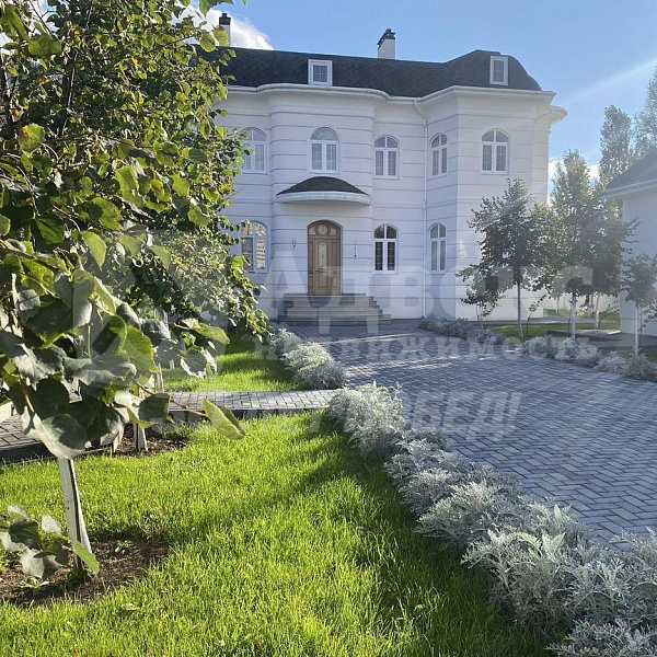 Коттедж 410 м²