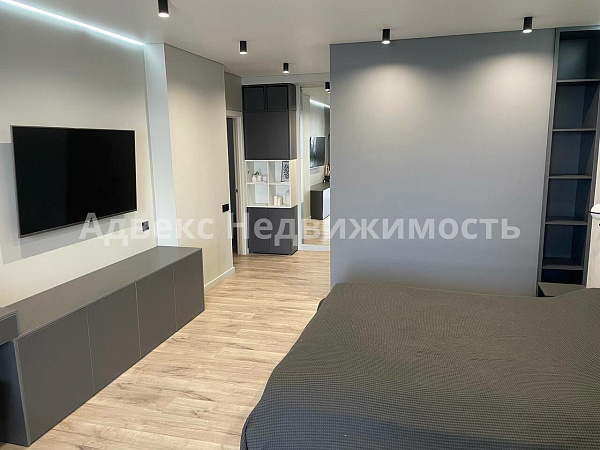 Квартира 3-комн., 130.7 м²