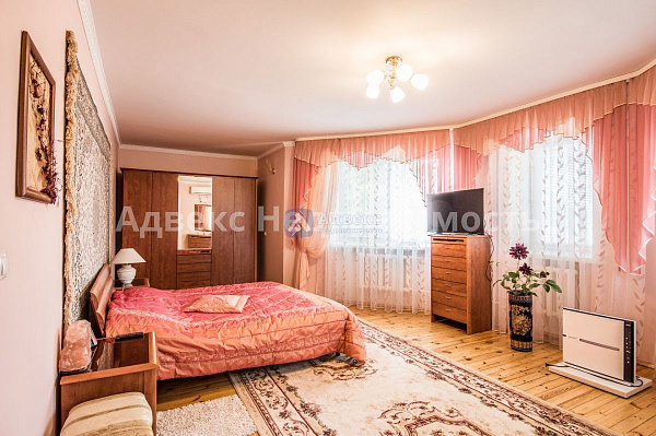 Коттедж 651.8 м² Коттедж 651.8 м²