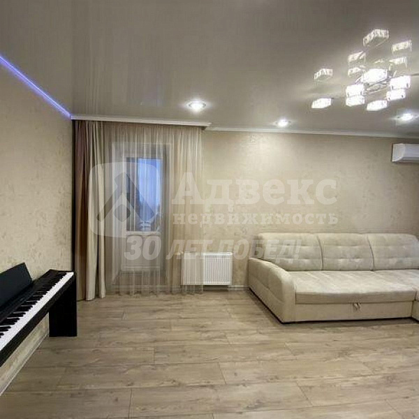 Квартира 3-комн., 105 м²