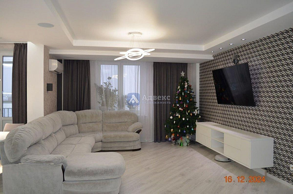 Квартира 3-комн., 117.2 м²