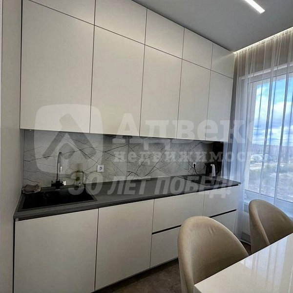 Квартира 2-комн., 65 м²