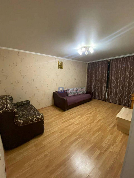 Квартира 1-комн., 38 м²