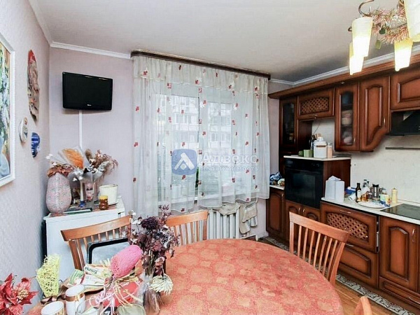 Квартира 4-комн., 104 м² Квартира 4-комн., 104 м²