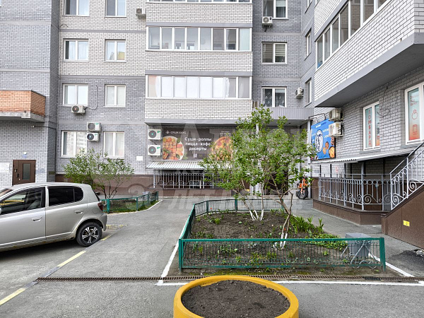 Квартира 3-комн., 77 м²