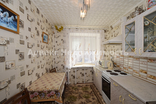 Квартира 3-комн., 60 м²