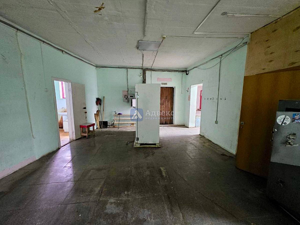 Торговое помещение 195.1 м²