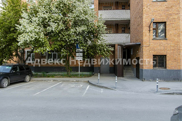 Квартира 3-комн., 85 м²