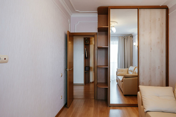 Квартира 3-комн., 93.3 м²