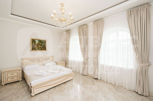 Коттедж 410 м²