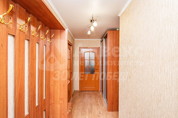 Квартира 3-комн., 64 м²