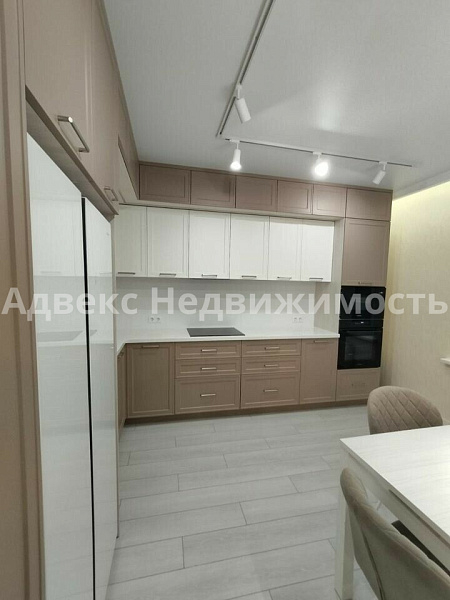 Квартира 3-комн., 120 м²