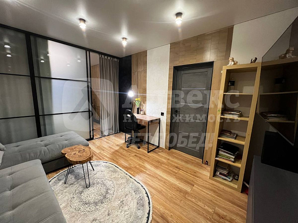 Квартира 3-комн., 85 м²