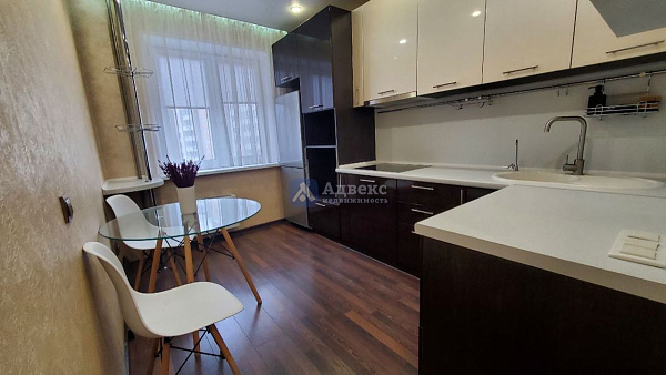Квартира 3-комн., 65.6 м² Квартира 3-комн., 65.6 м²