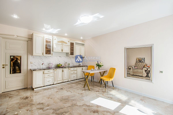 Квартира 85 м²
