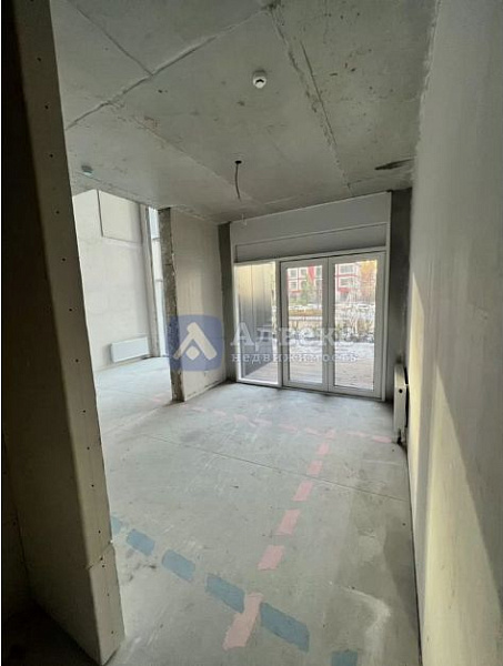 Квартира 3-комн., 166.8 м²