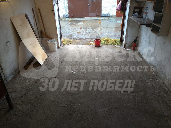 Гараж 17.9 м²