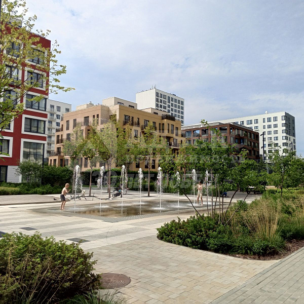 Квартира 3-комн., 107 м²