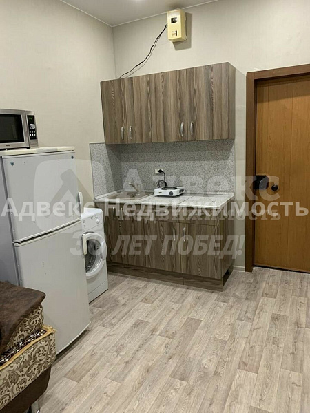 Комната 12.3 м²