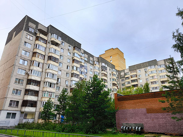 Квартира 3-комн., 93 м²