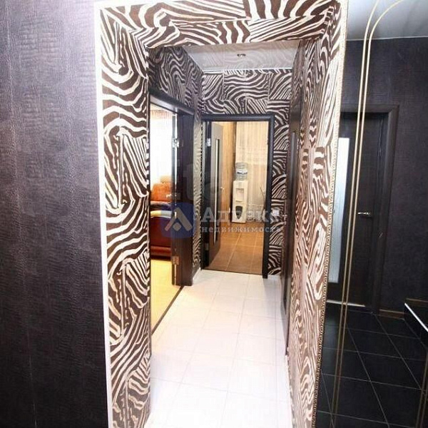 Квартира 3-комн., 92 м² Квартира 3-комн., 92 м²