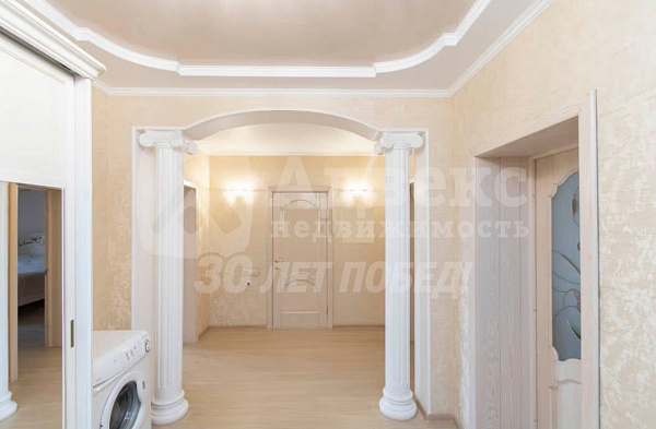 Квартира 3-комн., 96.8 м²