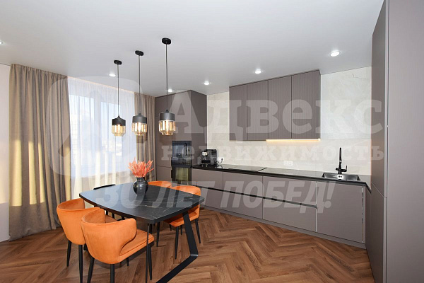 Квартира 2-комн., 97 м²